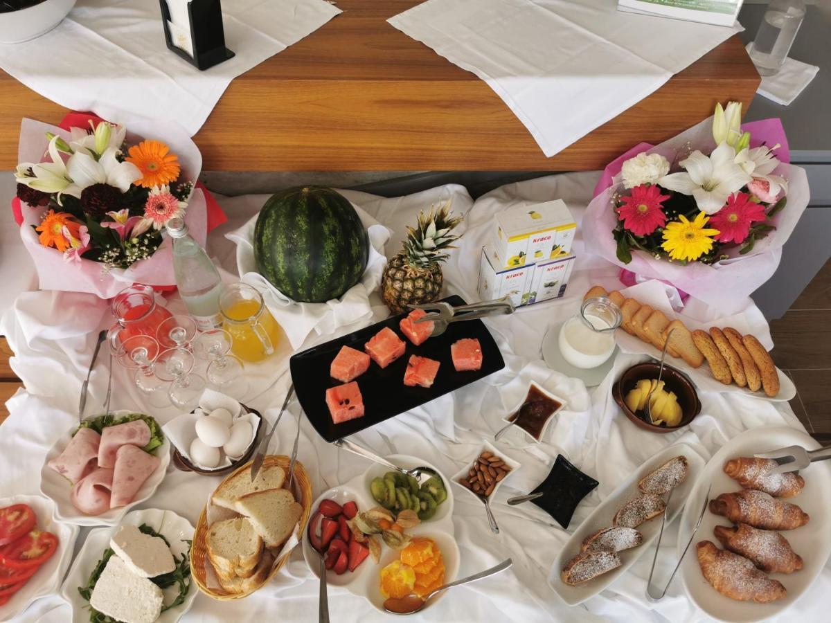Dolce Italia Hotel Радиме Екстер'єр фото